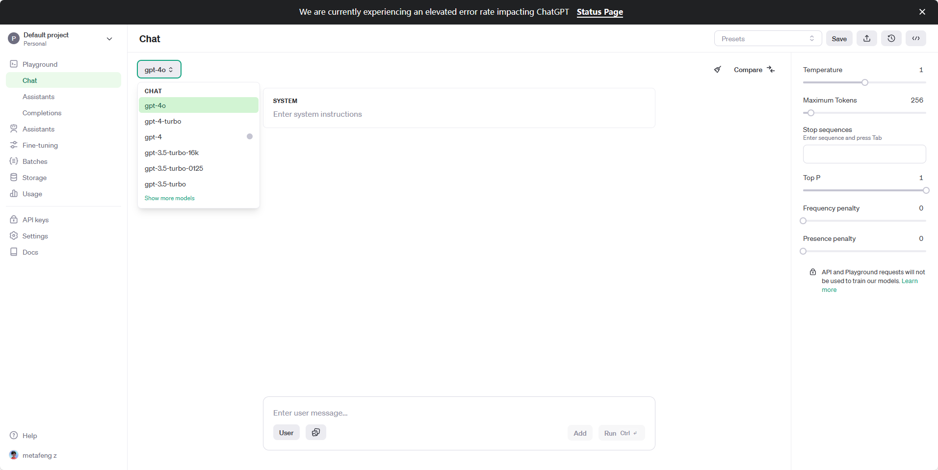 图片展示的是ChatGPT的界面。左侧有“Chat”“Playground”等选项,当前选中“Chat”。右侧上方显示“Status Page”,并提示当前因聊天服务问题需稍后再试。中间部分有“Enter user message...”输入框,下方有“User”“Add”“Run”按钮。右侧有“Compare”“Save”“Settings”等操作按钮,以及“Temperature”“Maximum Tokens”等参数设置区域。该图与上下文介绍的结合Expressive-1和GPT-4o的AI数字人项目实操中使用ChatGPT相关,展示了操作界面。